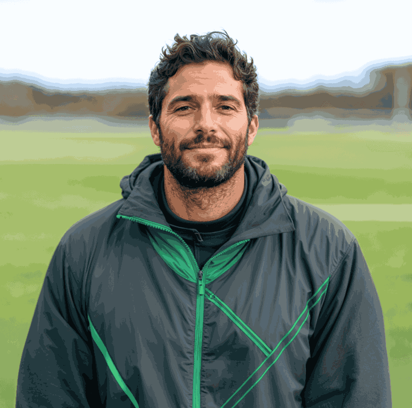 Тренер KidsOlimp по футболу — John Carter